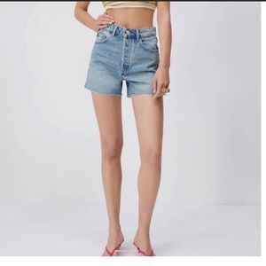 NWT Zara slit straight shorts